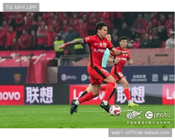 佩德里伤愈复出替补登场 中场核心回归提振球队士气